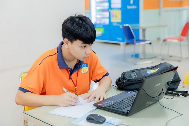 Số Tuần Học Trong Một Học Kỳ Tại HUTECH