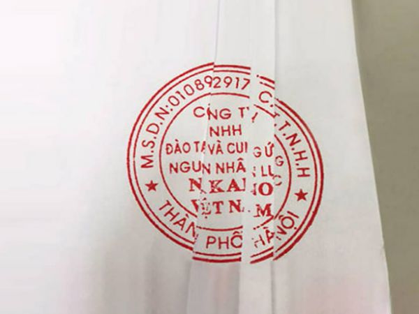 Cách đóng dấu giáp lai đúng quy định