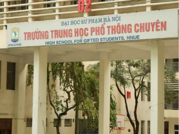 Đặc Điểm Nổi Bật Của Trường Chuyên Tiếng Anh